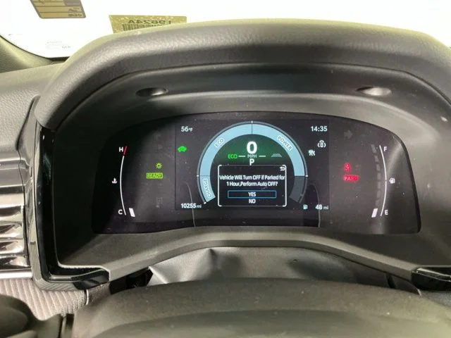 Used 2025  Toyota SE image 17