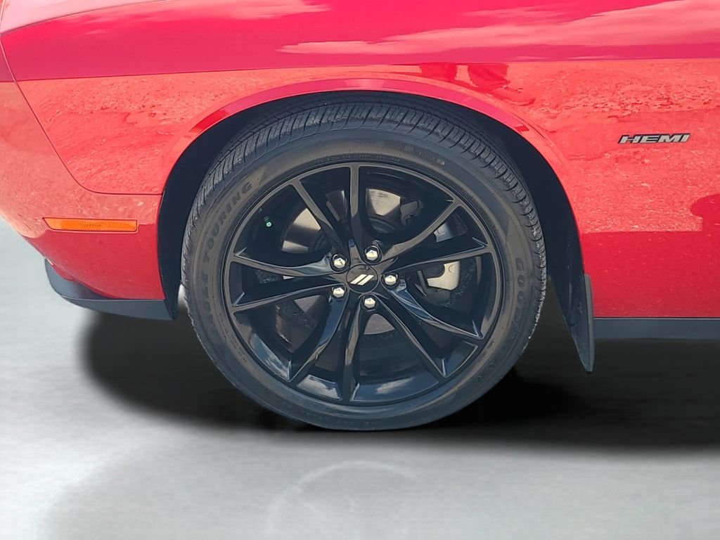 Used 2018 Red Dodge R/T image 24