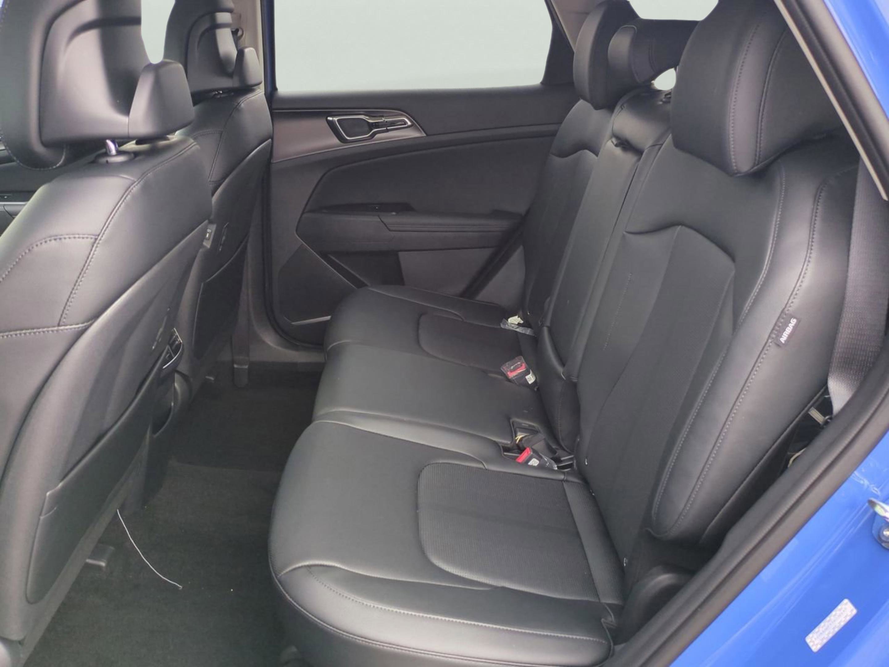 2026 Kia Sportage SX - Photo 16