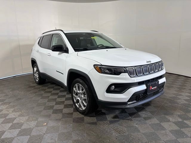 2022 Jeep Compass Latitude Lux