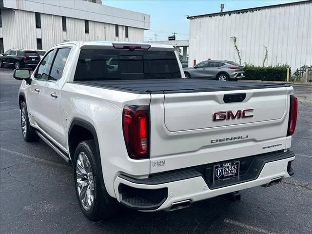 Used 2024 White GMC Denali image 8