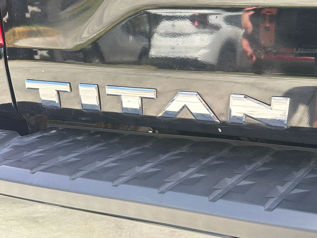 2023 Nissan Titan SV - Photo 9