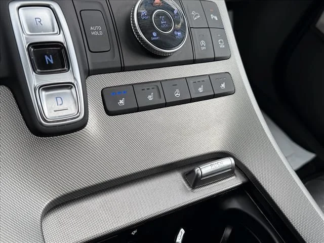 Used 2022 Gray Hyundai Calligraphy image 28