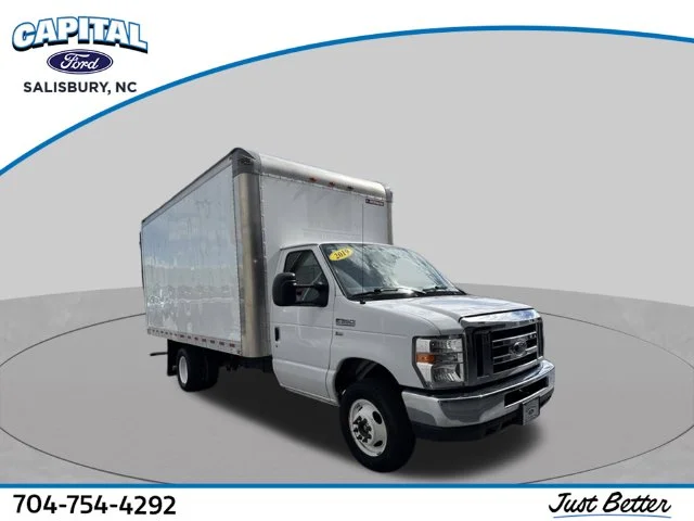 Used 2019 White Ford Base image 1