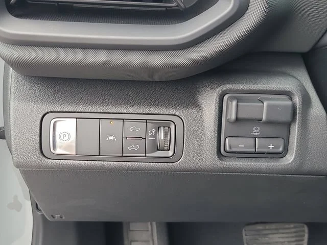 New 2026 Slate Gray Metallic Chevrolet LT - Extended Range image 21