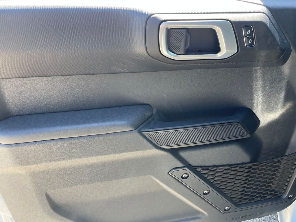 New 2026 Avalanche Gray Ford Big Bend image 7