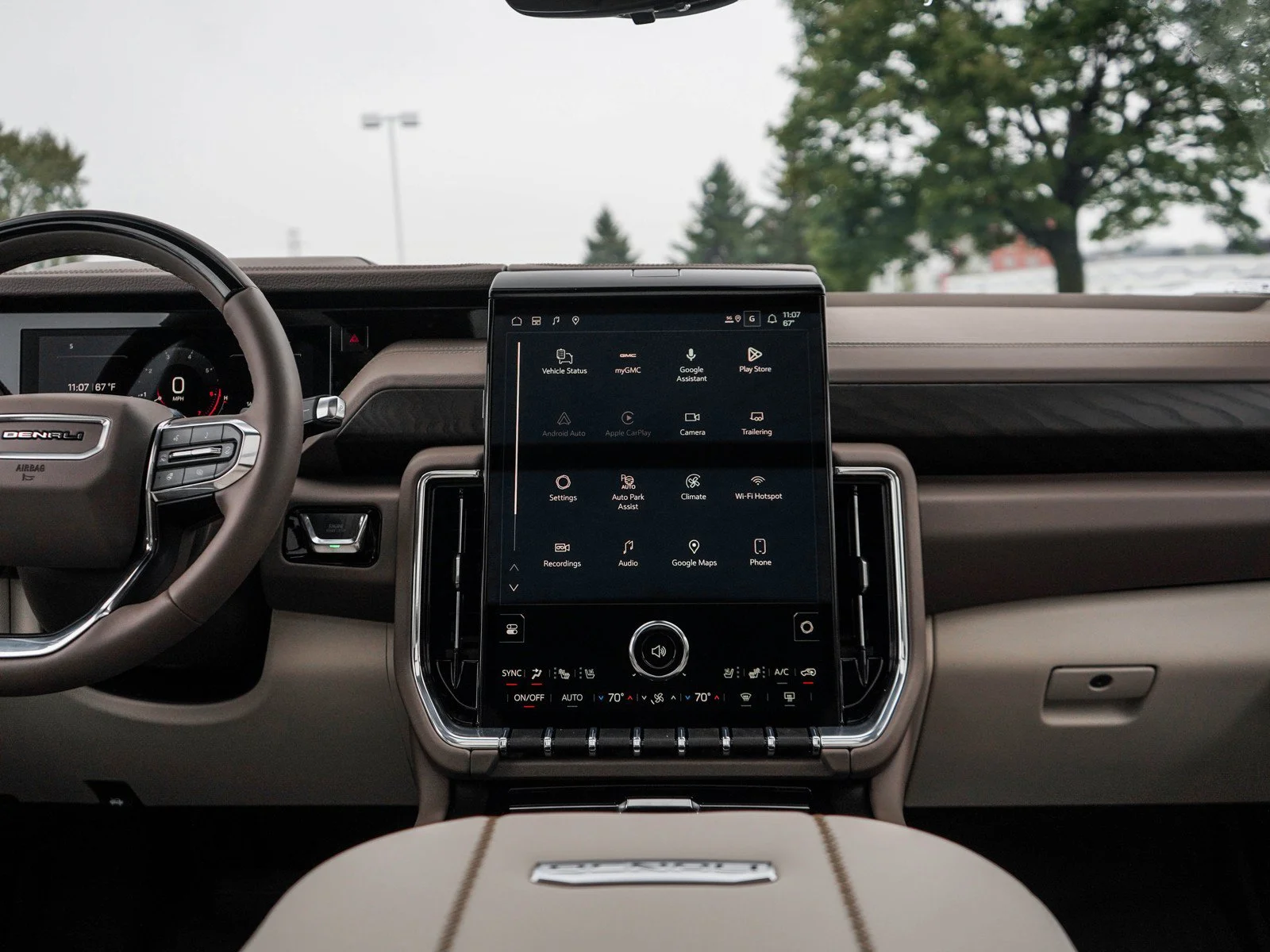 2026 GMC Yukon Denali - Photo 18