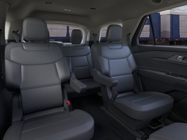 New 2026 Star White Metallic Tri-Coat Ford Active image 12