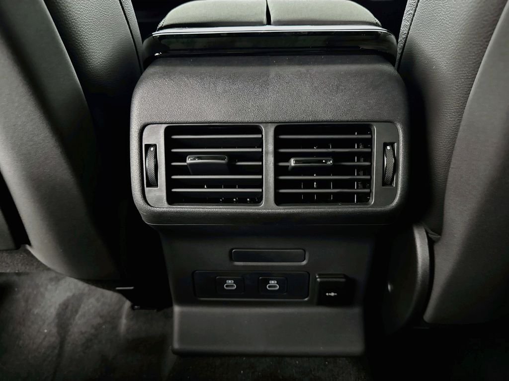 New 2026 Fuji White Land Rover S image 26