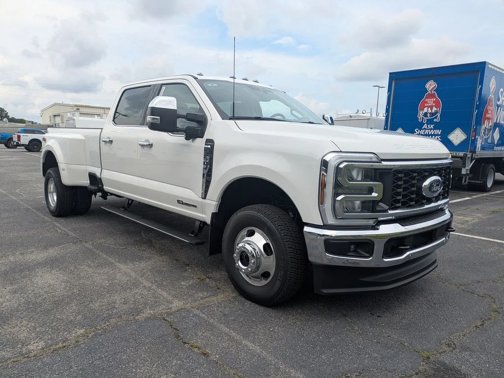 2026 Ford F-350 Lariat 4x4 Crew Cab 8' Box DRW's photo