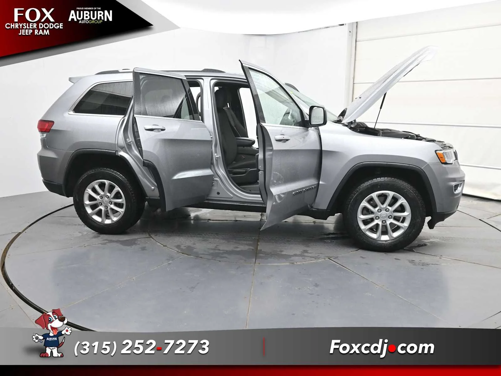 Used 2022 Silver Zynith Jeep Limited image 39