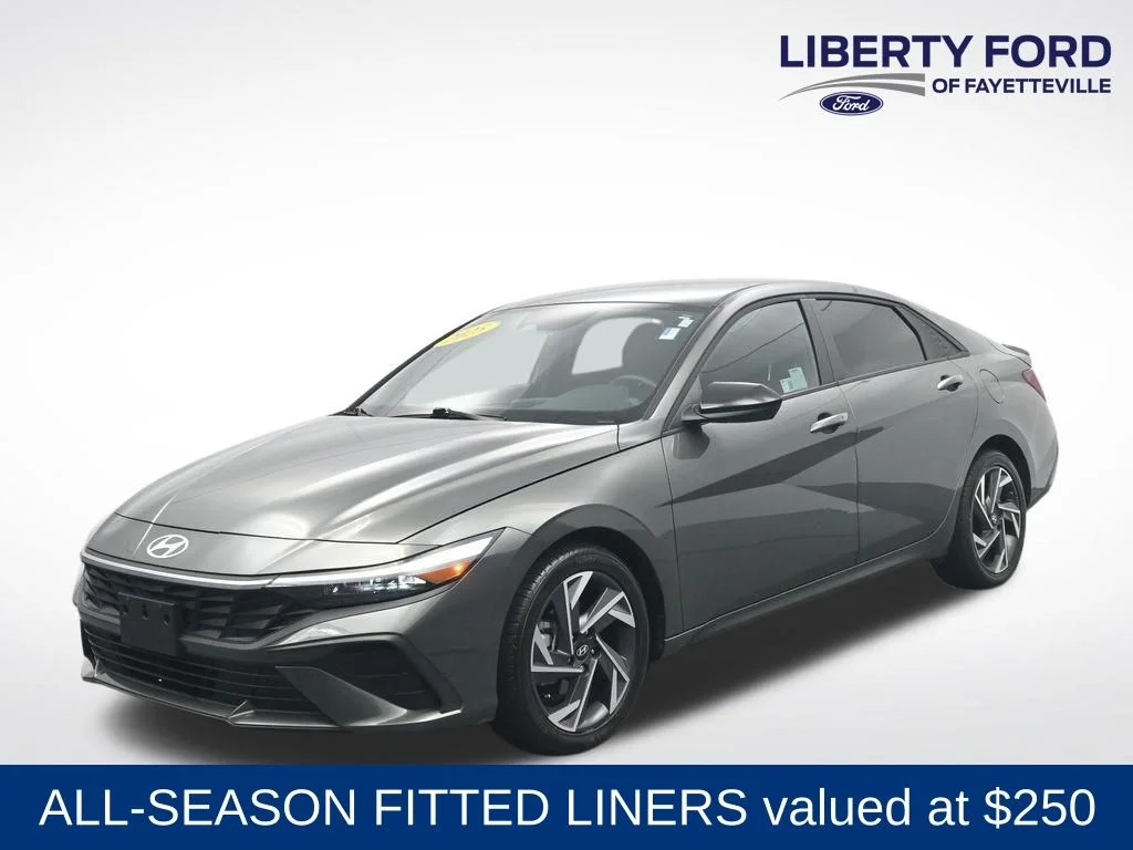 Used 2025 Amazon Gray Hyundai SEL Sport image 1