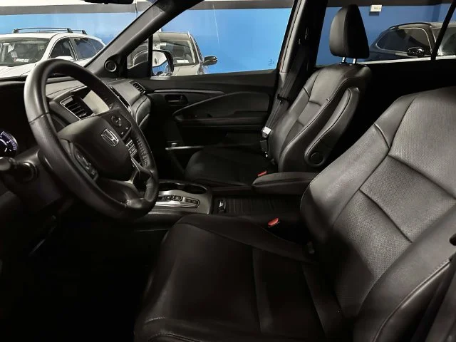 2023 Honda Passport EX-L - Photo 16