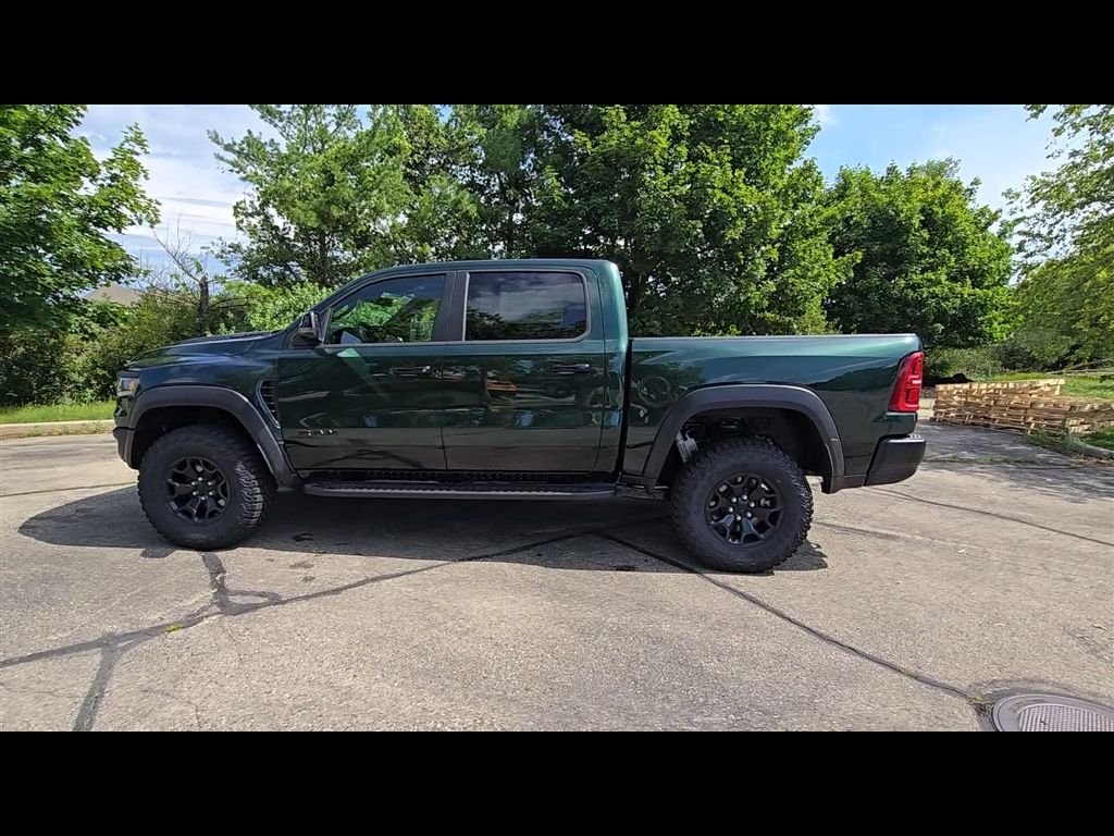 New 2026 Serrano-Green Metallic Exterior Paint RAM RHO image 5