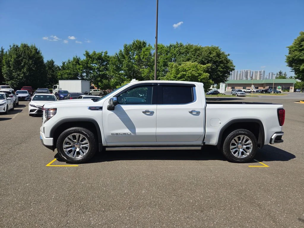 Used 2023 White GMC Denali image 4