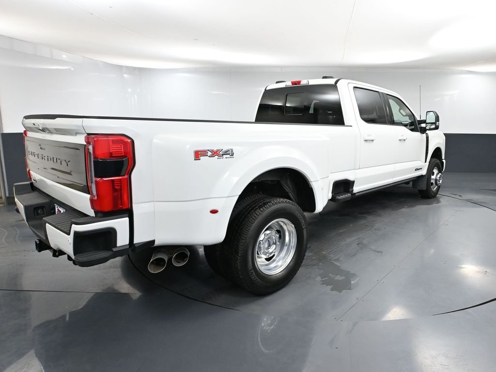 2025 Ford F-350 photo 4