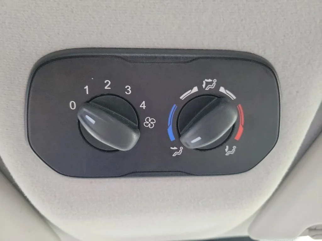 Used 2019 White Ford XLT image 25