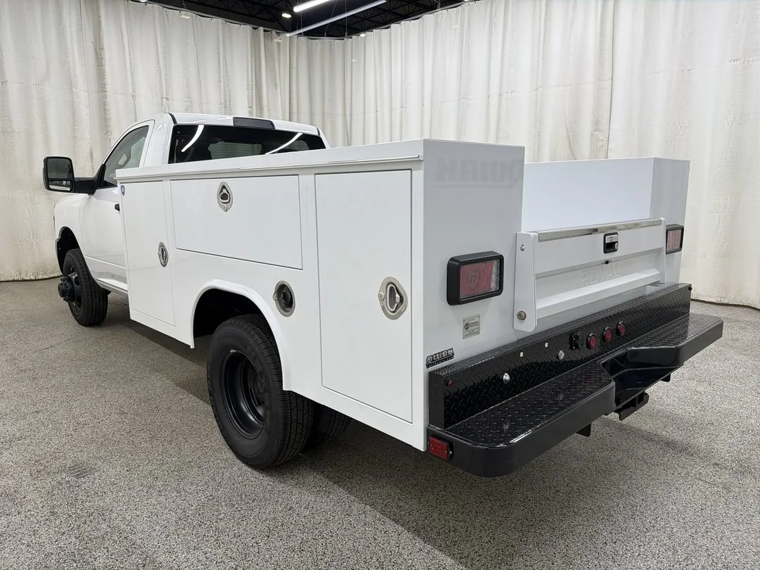 New 2026 Bright White Clear-Coat Exterior Paint RAM Tradesman image 9