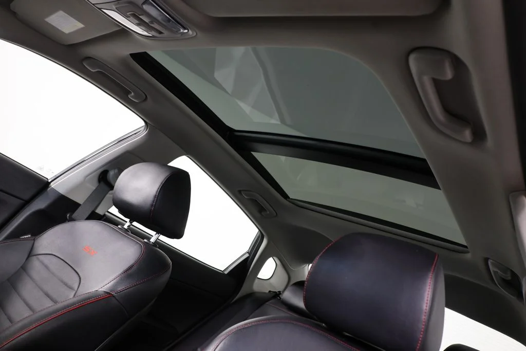 Used 2020 Black Kia SX image 19
