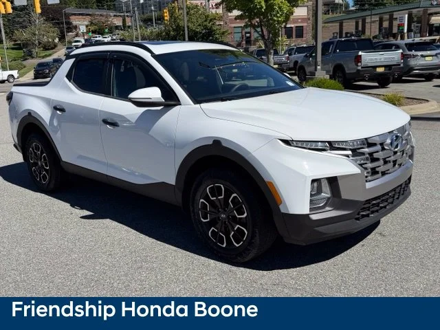 Used 2022 White Hyundai SEL image 3