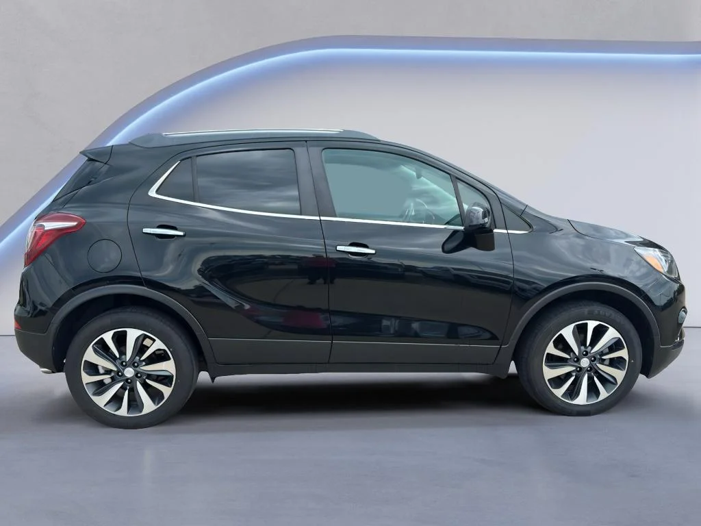Used 2021 Ebony Twilight Metallic Buick Preferred image 30