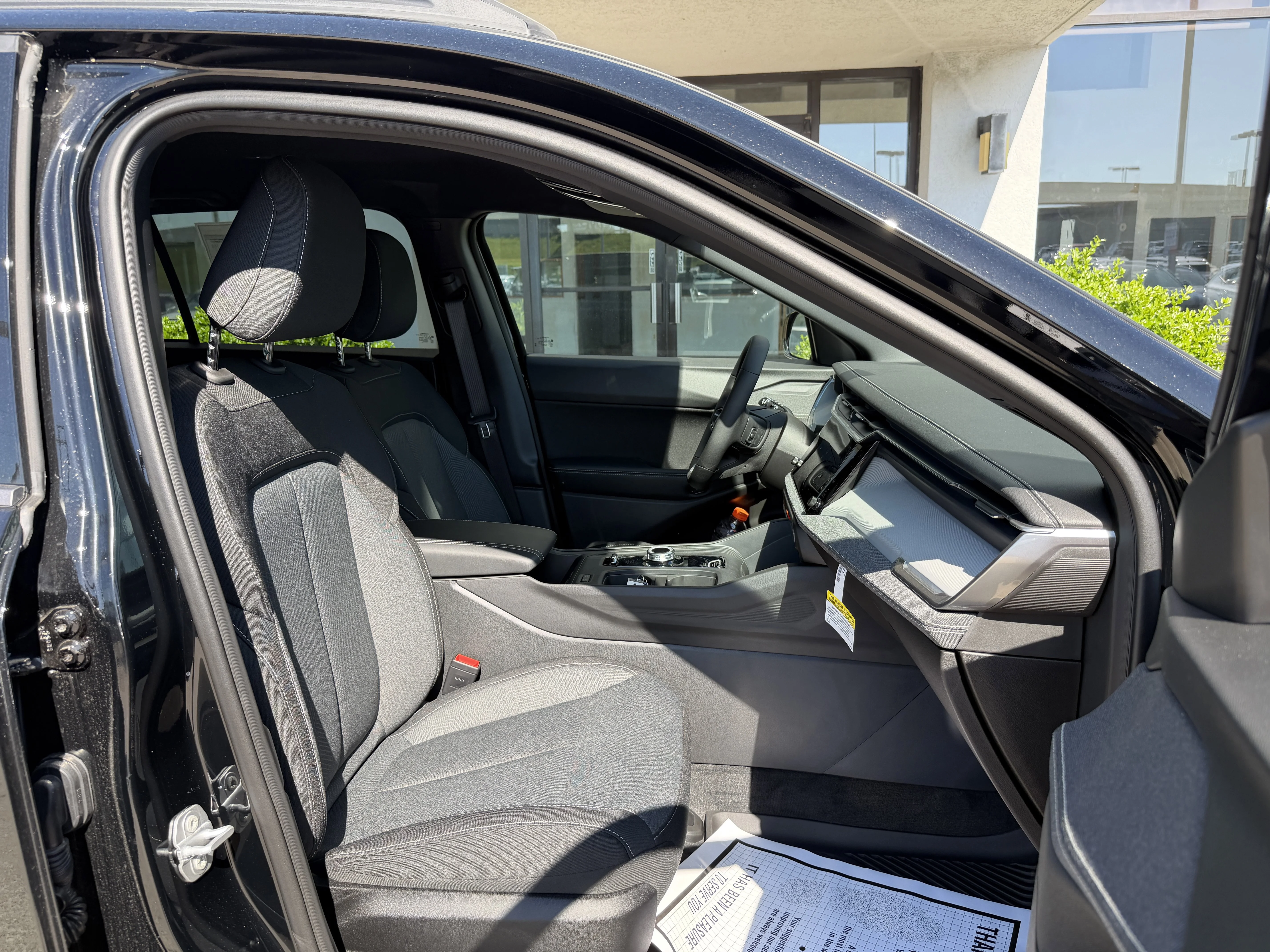 New 2026 Diamond Black Crystal Pearlcoat Jeep Laredo image 23