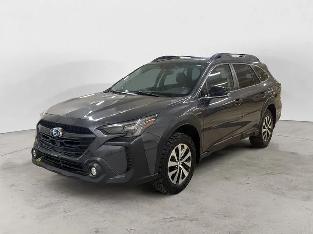 2025 Subaru Outback Premium's photo