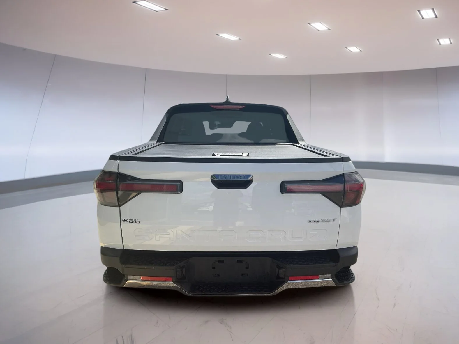 Used 2024 White Hyundai Preferred image 5