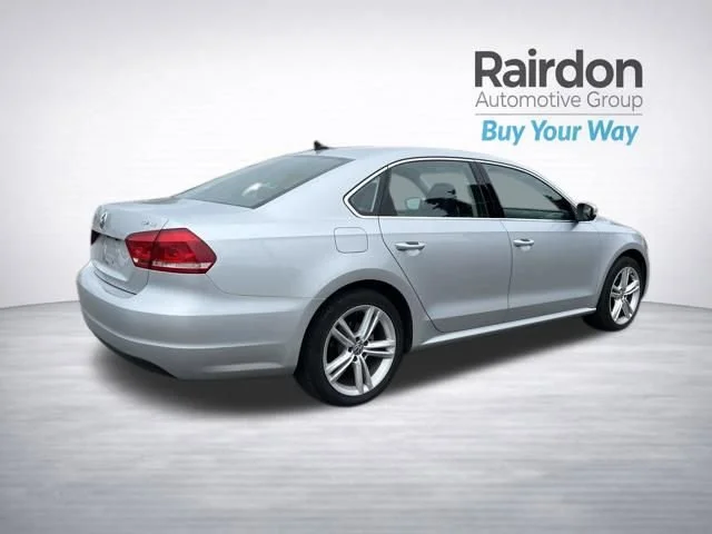Used 2014 Reflex Silver Metallic Volkswagen TDI SE w/Sunroof image 7