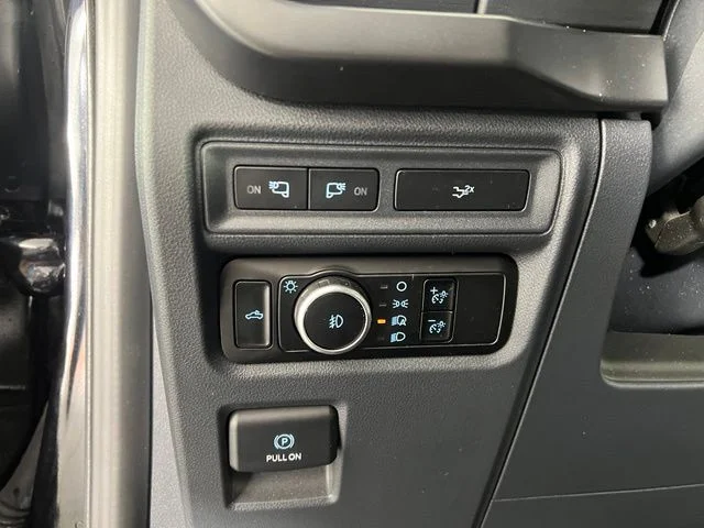 Used 2024 Black Ford XLT image 18