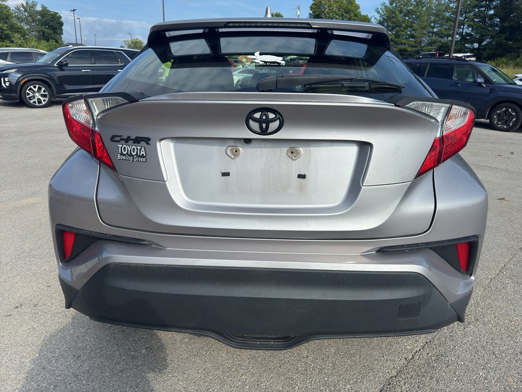 Used 2020 Silver Knockout Metallic Toyota LE image 4