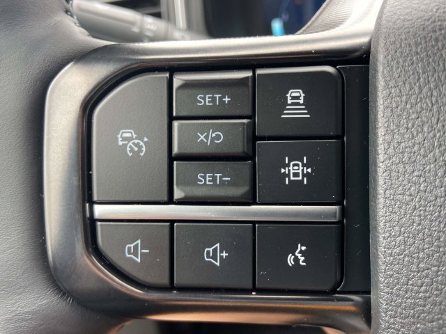 New 2026 Agate Black Metallic Ford Platinum image 36
