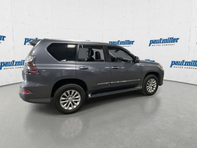 Used 2016 Gray Pearl Lexus 460 image 11