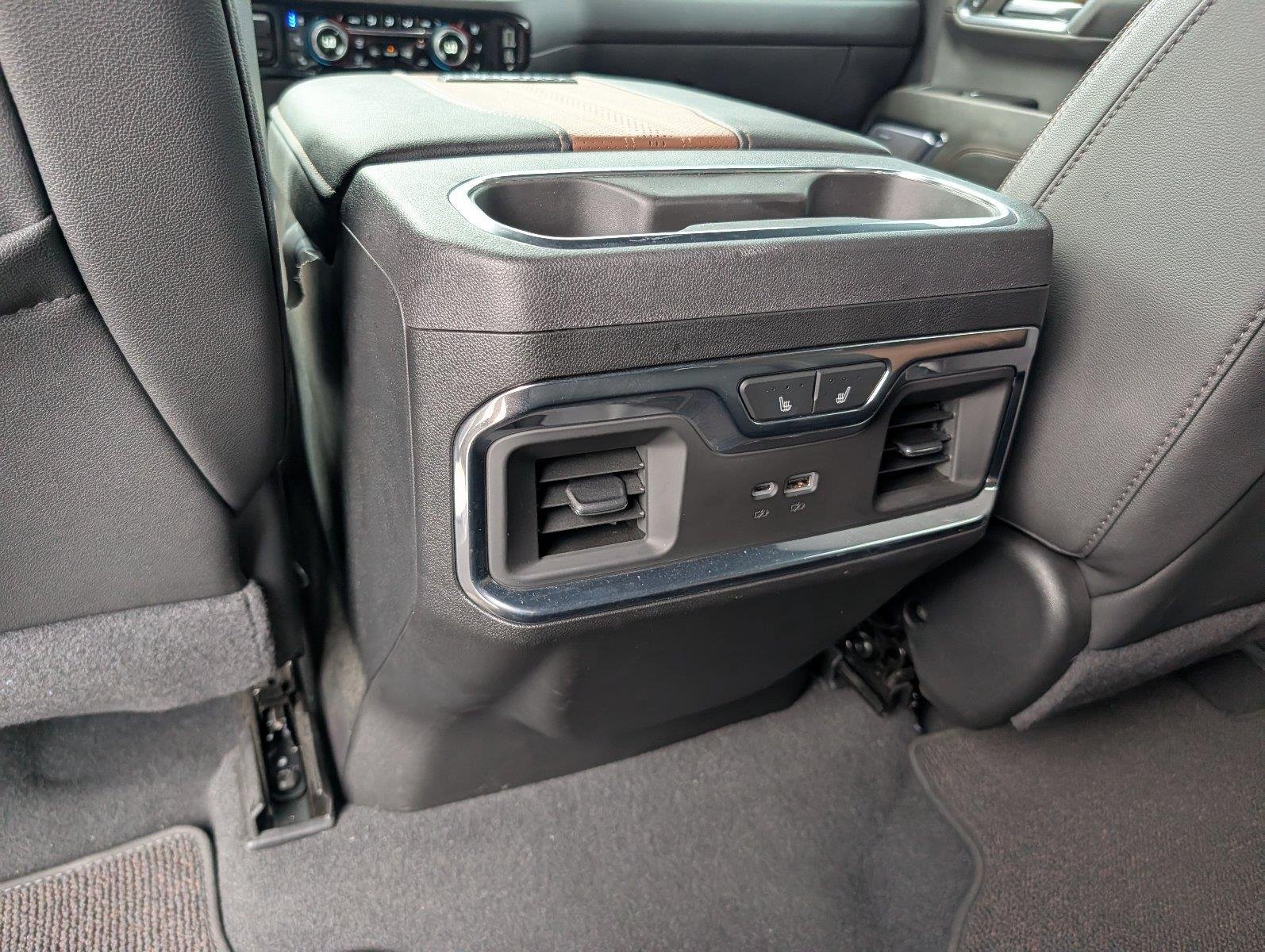 Used 2024 Iridescent Pearl Tricoat Chevrolet High Country image 33