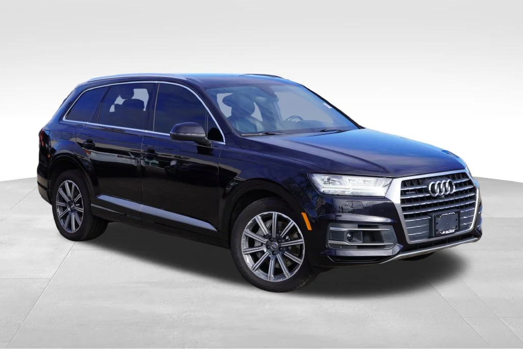 Used 2018 Black Audi 3.0T Prestige image 1