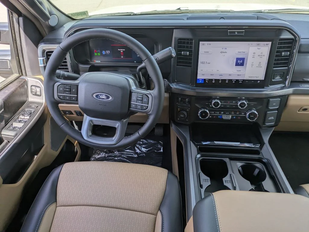 New 2026 Oxford White Ford Lariat image 16