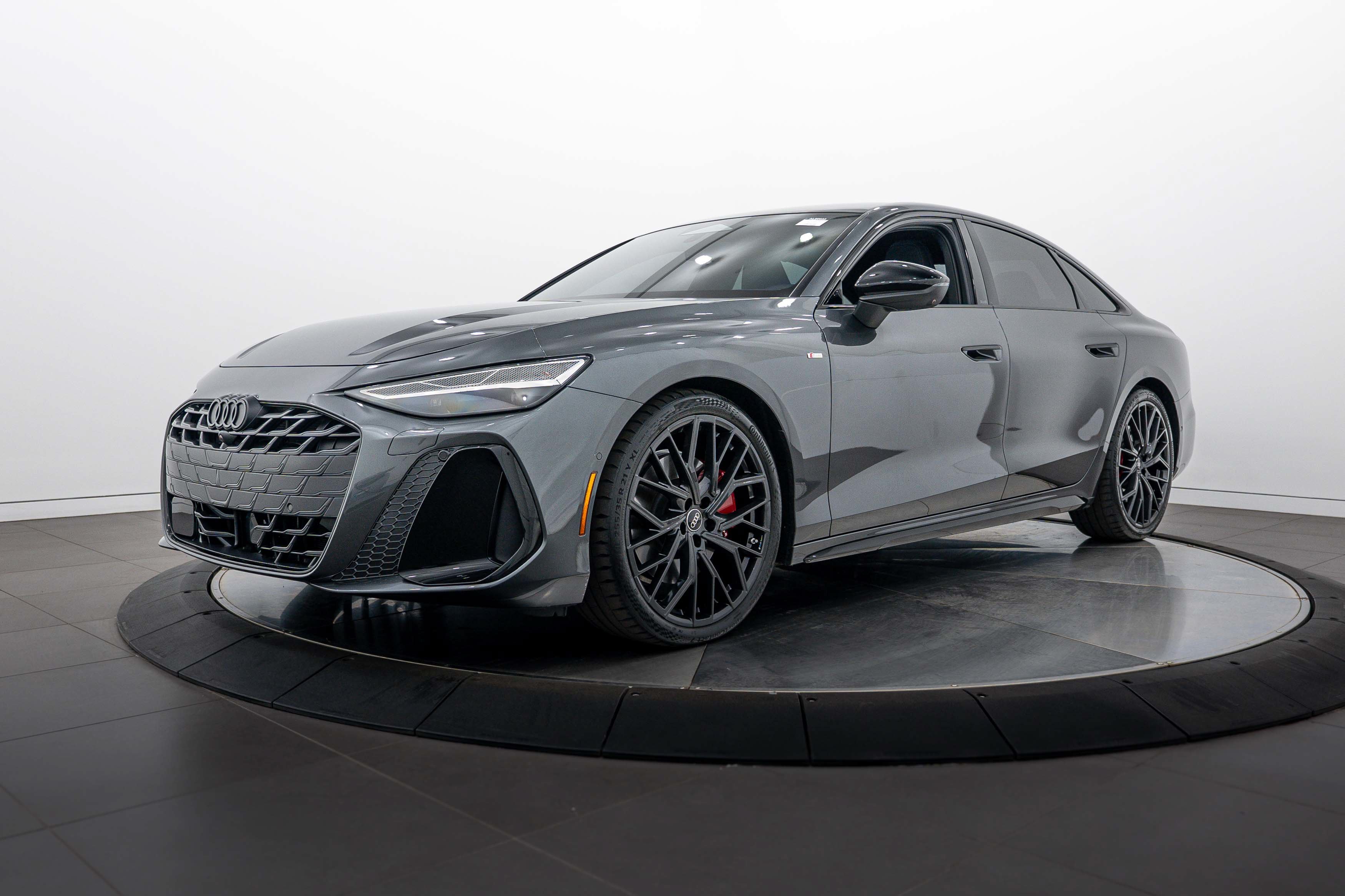 Used 2026 Daytona Gray Pearl Effect Audi Prestige image 7