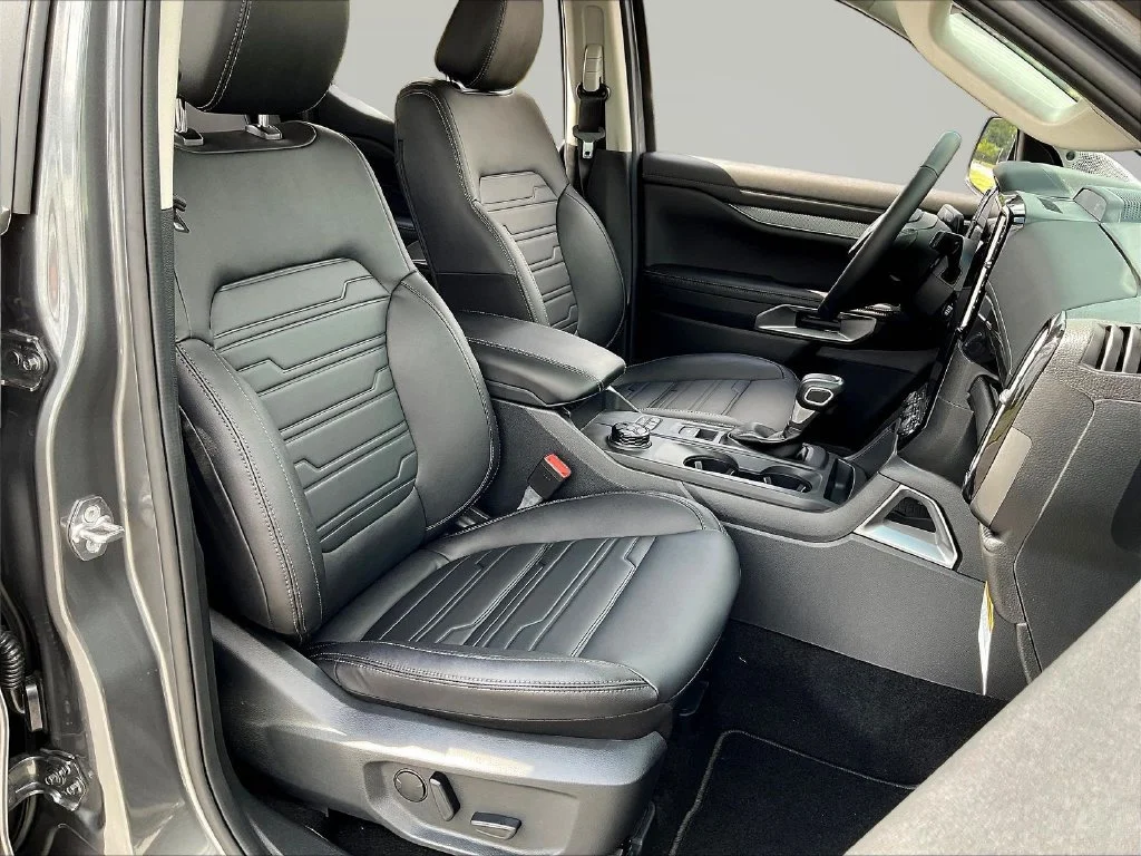 New 2026 Carbonized Gray Metallic Ford Lariat® image 11