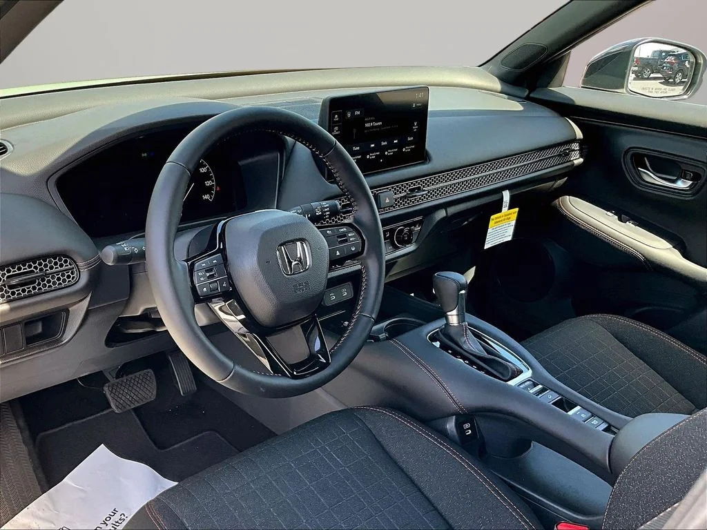 New 2027 Platinum White Pearl Honda Sport AWD image 17
