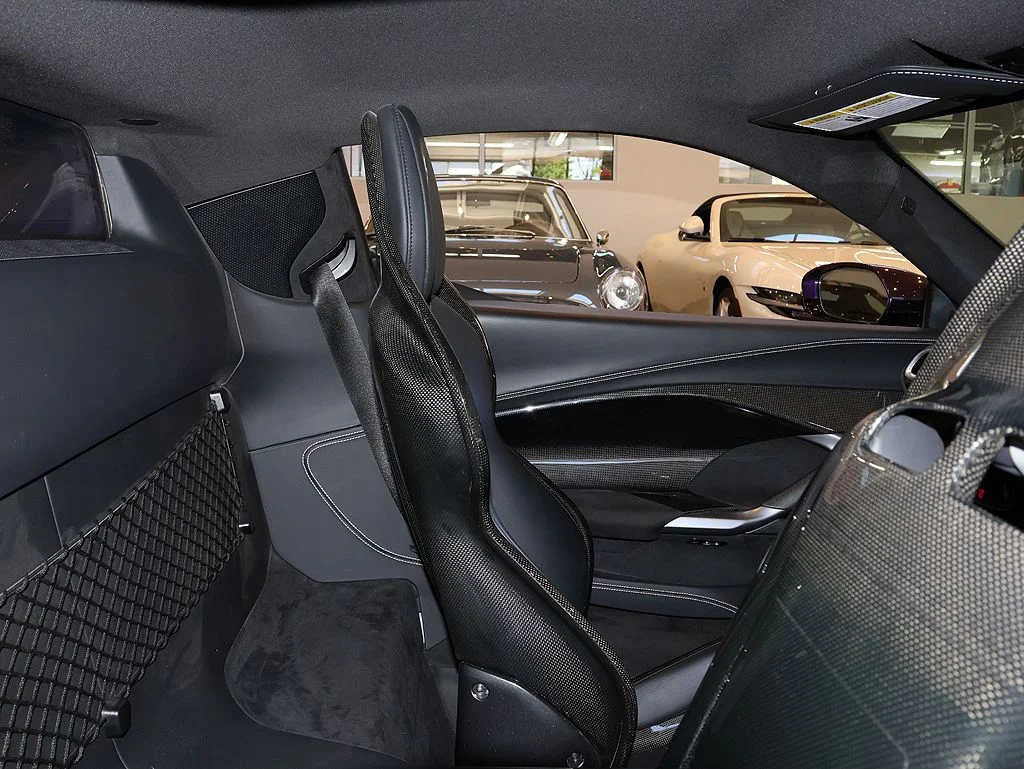 Certified Used 2025 Viola Hong Kong Ferrari  image 42