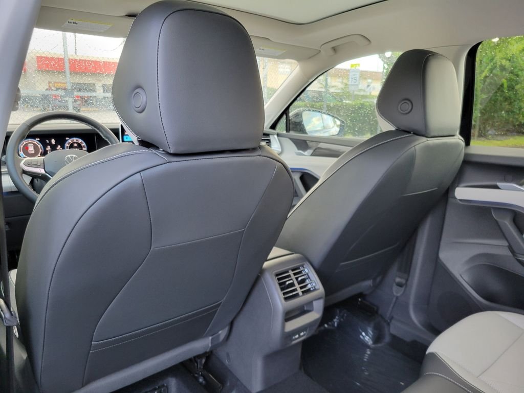 New 2026 Black Volkswagen 2.0T SE image 6