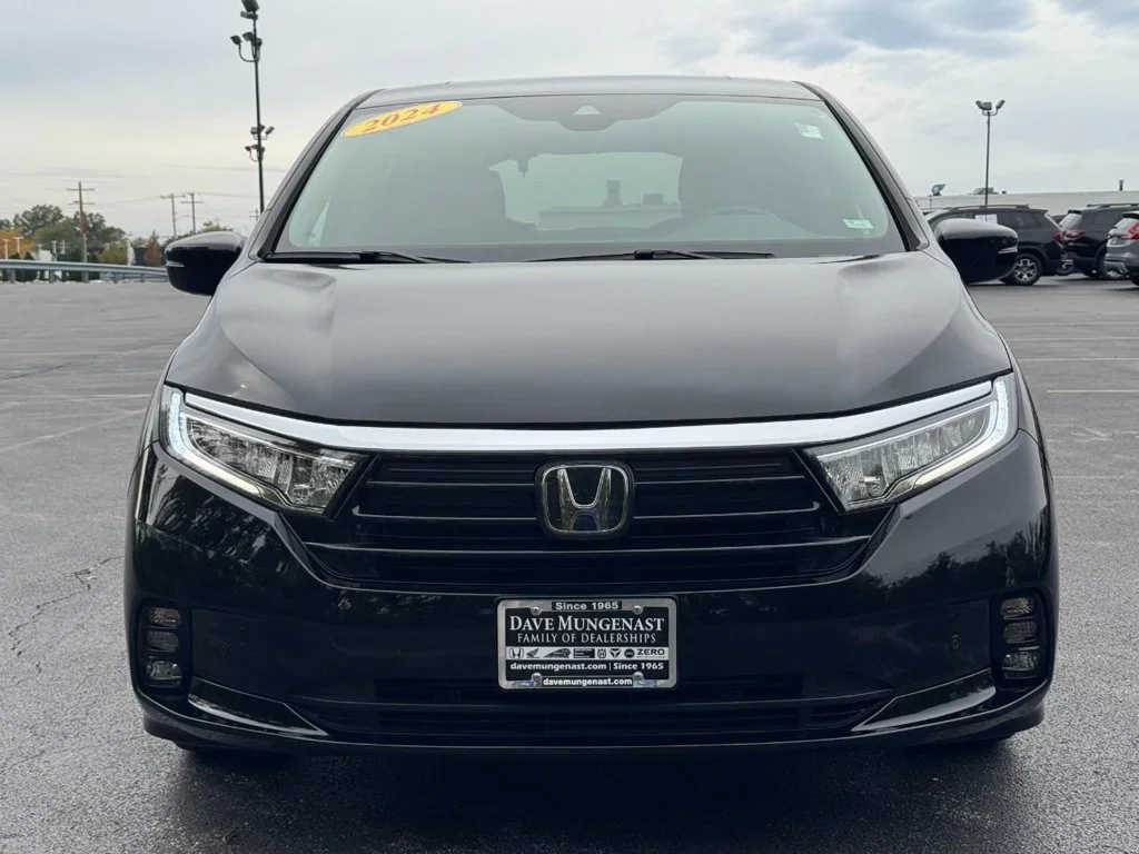 Used 2024 Black Honda Touring image 14