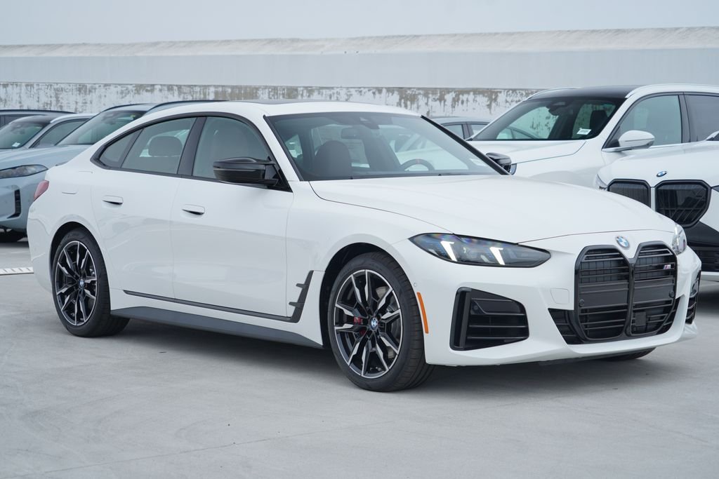 New 2026 Alpine White BMW M440i xDrive Gran Coupe image 3