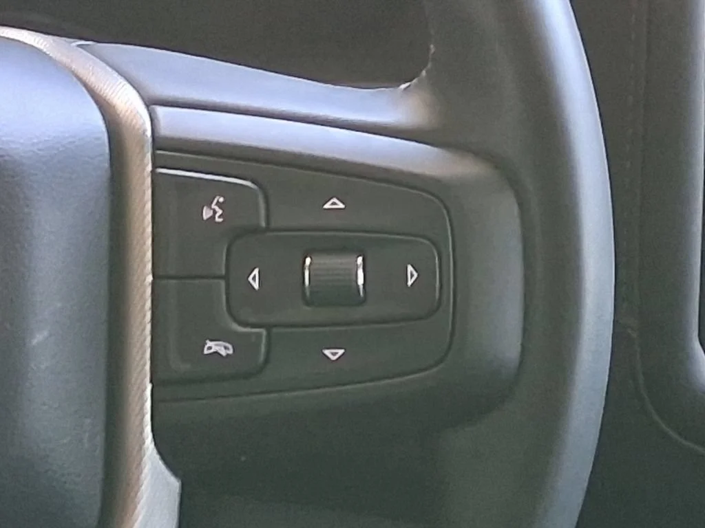Used 2023 Summit White GMC Denali image 13