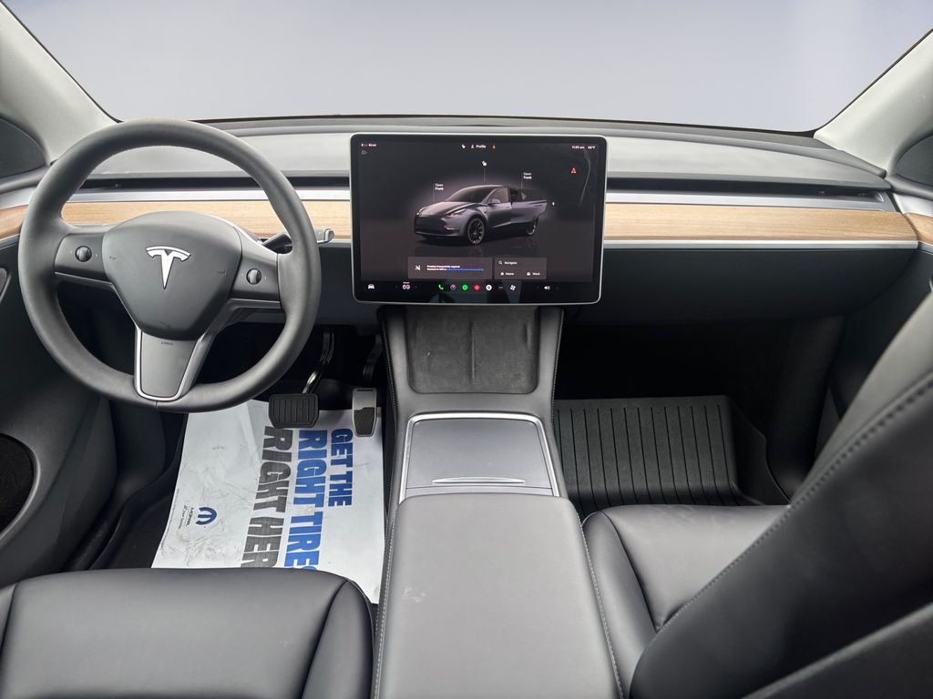 Used 2023  Tesla Long Range image 12