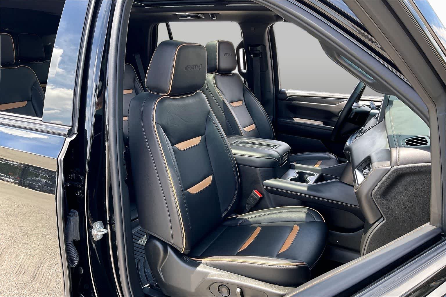 Used 2024 Onyx Black GMC AT4 image 9