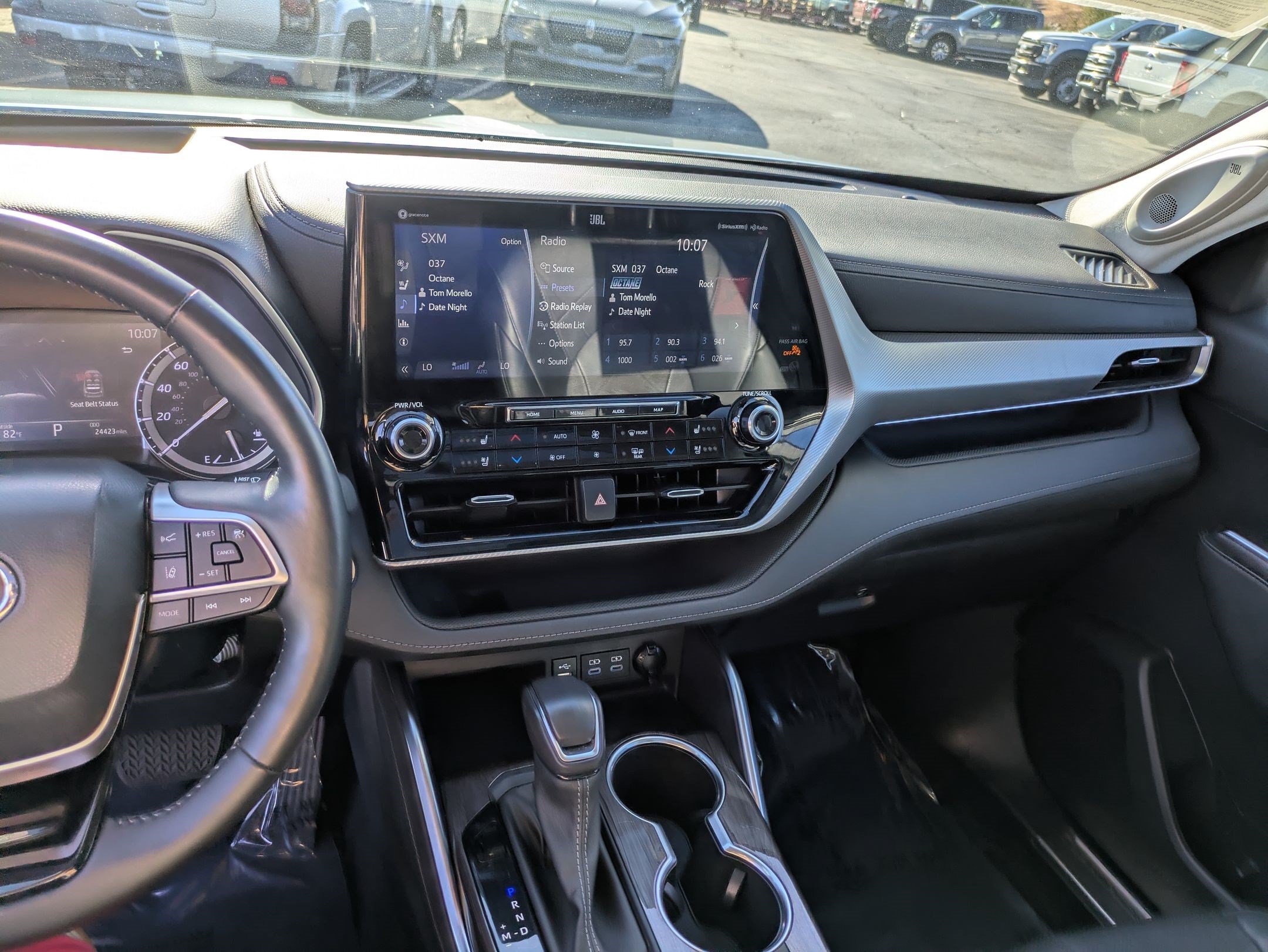 Used 2022 Moon Dust Toyota Platinum image 25