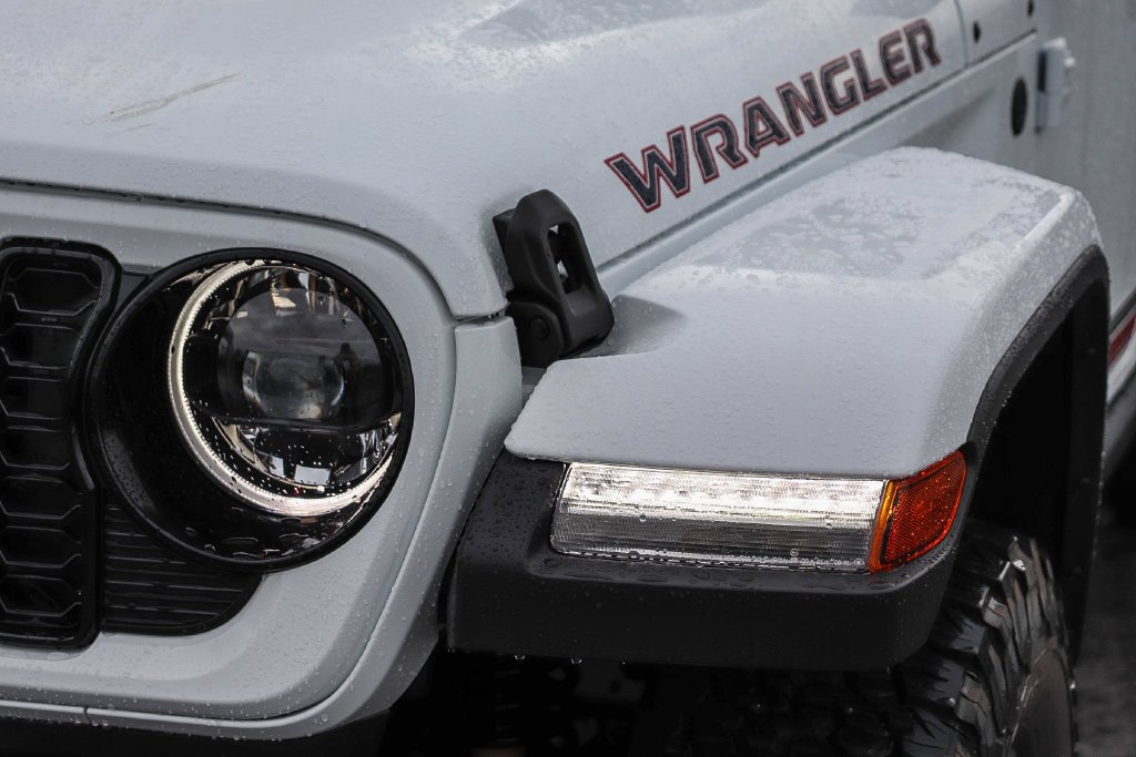 New 2026 Bright White Clearcoat Jeep America 250 Edition image 5