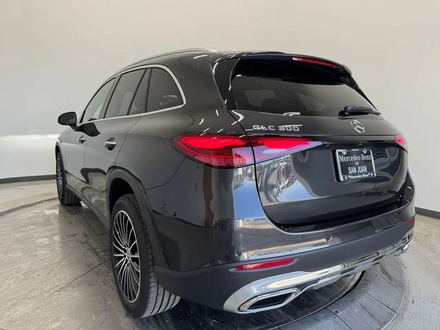 New 2027 Gray Mercedes-Benz GLC 300 image 9