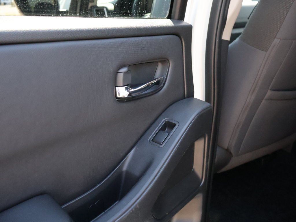 2022 Nissan Frontier SV - Photo 22